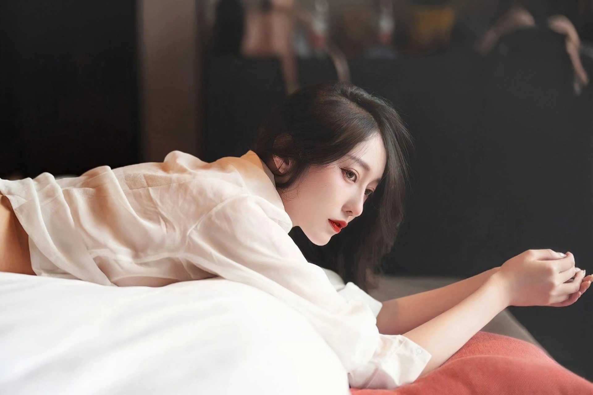 锲而不舍落实中央八项规定精神 把“问题清单”转变为“满意清单”